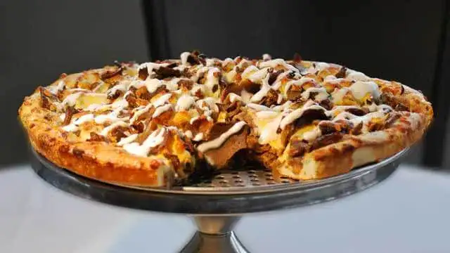The LaBezt Donair Pizza - a feast for the senses